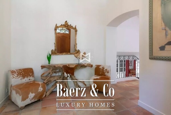 photo 10 Beautiful architect's property in a lush environment