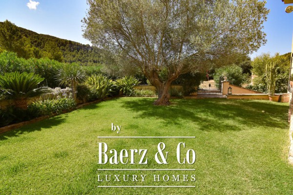 photo 11 Mansion with several Apartments and Pools