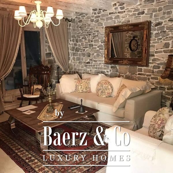 photo 4 Waterfront Villa with Beach & Pool