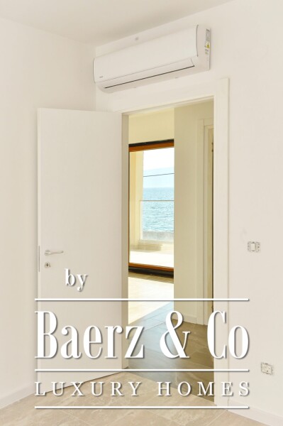 photo 9 Seaview Apartment in Tivat