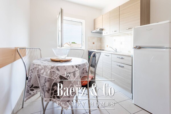 photo 32 Novalja, house with 10 apartments near the center with a sea view