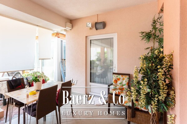 photo 45 Novalja, house with 10 apartments near the center with a sea view