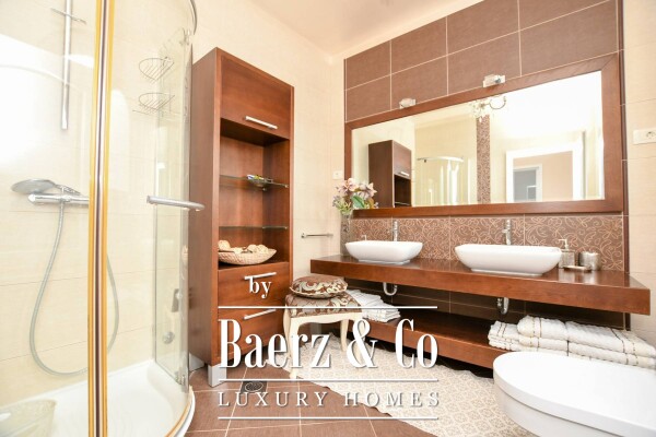 photo 32 Istria, Umag, beautiful house with pool, first row to the sea, NKP 430m2