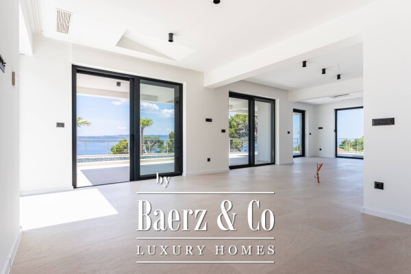 photo 28 Brela, an imposing villa with a panoramic view