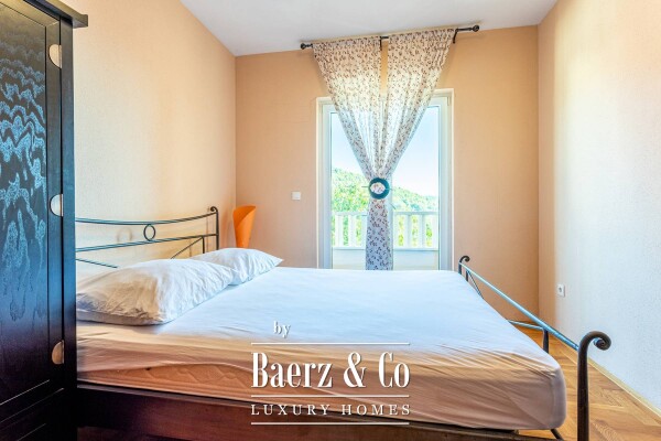 photo 21 Marina, house with 6 apartments with a beautiful view of the sea