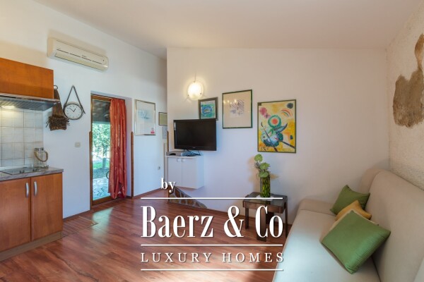 photo 64 Pula, Veli Vrh, wonderful villa plus 4 separated apartments and a pool