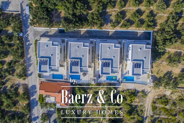 photo 3 Makarska, newly built villa with pool