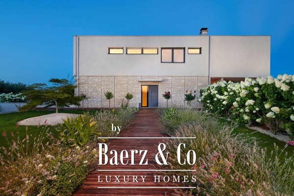 photo 85 Croatia, Istria, Umag: Stunning Villa with pool surrounded by olive groves