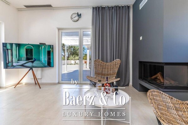 photo 10 Kanfanar, a luxury house with a sea view