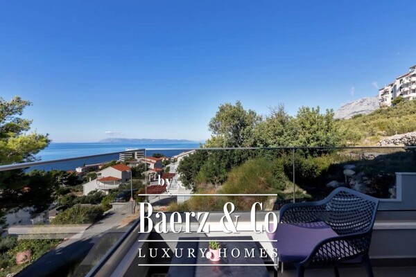 photo 8 Podgora, luxurious newly built villa with swimming pool