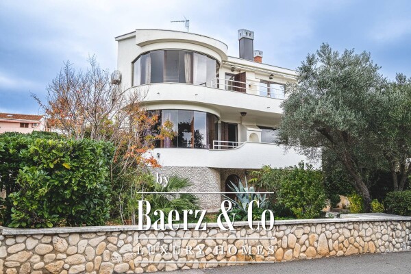 photo 2 Island of Krk, City of Krk, extraordinary house in the first row to the sea NKP 260 m2