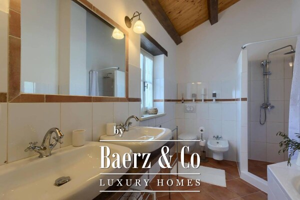 photo 18 Croatia, Istria, Tinjan elegant stone villa with swimming pool, of exceptional quality