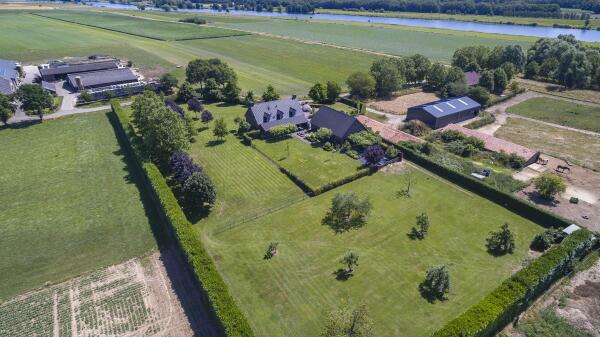 photo 56 Hout 9