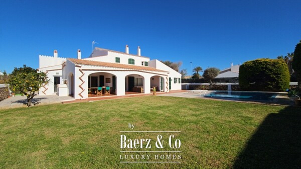 photo 2 EXCLUSIVE VILLA IN SON BLANC