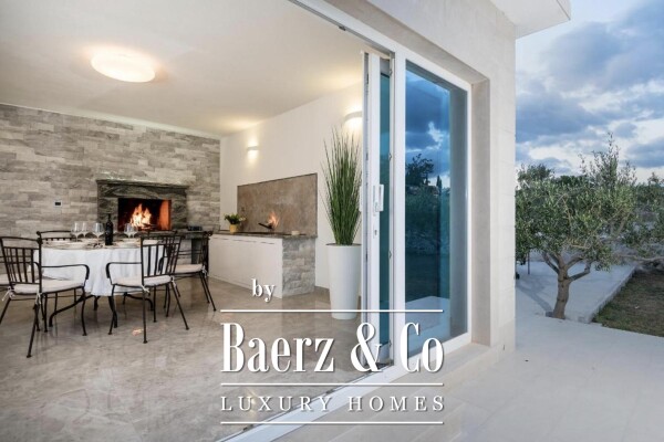 photo 10 Brač, Donji Humac, three charming buildings with a swimming pool on a plot of 1780m2 ​