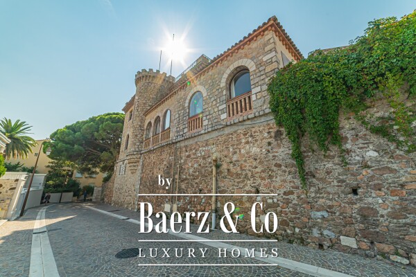 photo 15 Unique and Exclusivity - Château of the Old Cannes