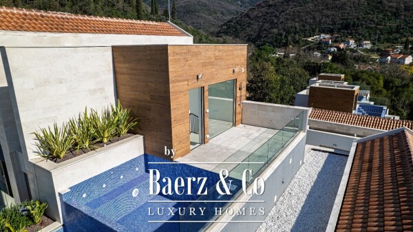 photo 4 House in Tivat with Pool