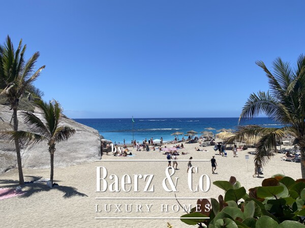 photo 13 Exclusive Contemporary Villa with Breathtaking Views