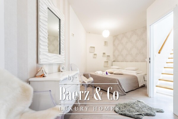 photo 11 Seget Donji, exceptional property with two buildings, swimming pool, jucuzzi and garden