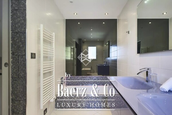 photo 7 Private estate located on the hills of Cannes, in the exclusive Super Cannes neighborhood