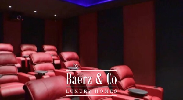 photo 10 Exclusive Waterfront Villa on Palm Jumeirah – 6 Bedrooms with Stunning Atlantis and Atlantis The Royal Views