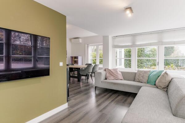 photo 15 Nieuw-Loosdrechtsedijk 60