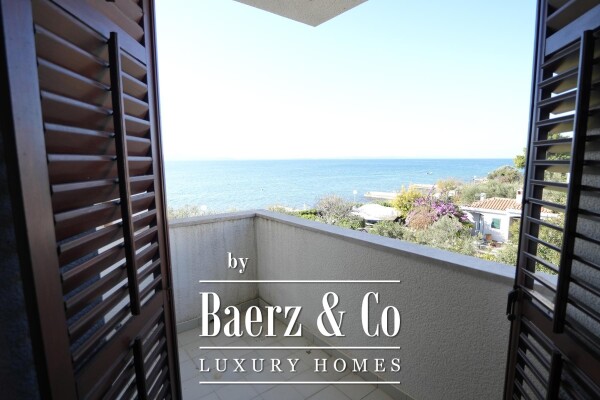 photo 13 Zadar, Diklo villa first row to the sea divided into three floors NKP 377 m2