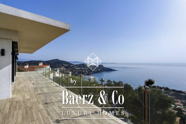 photo 4 Contemporary villa with panoramic sea view