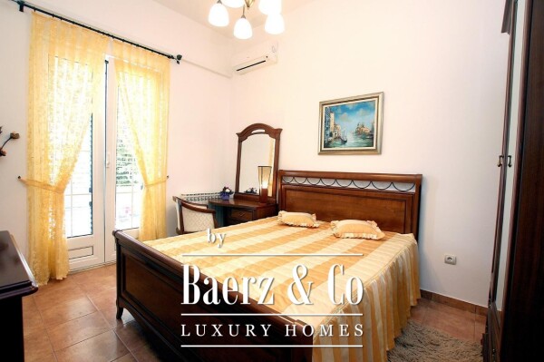 photo 18 Beautiful Villa next to the Sea in Sveti Stefan