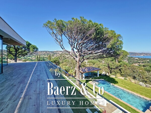 photo 10 Sea view villa - Contemporary & Elegance