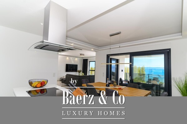 photo 22 Omiš, elegant villa with three apartments and open sea view