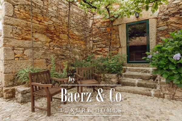 photo 23 Magnificent Manor House with winery