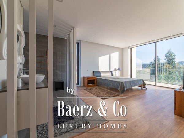 photo 19 Villa with 4 suites to debut