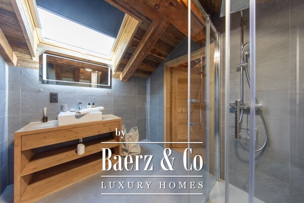 photo 11 3 BEDROOM APARTMENT - VILLAGE CENTRE