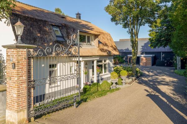 photo 9 Provincialeweg Oost 64