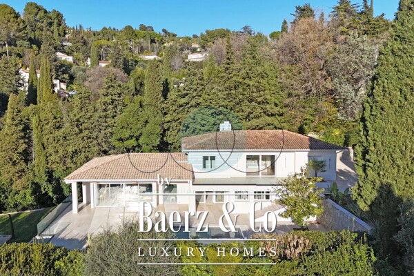 photo 26 CONTEMPORARY VILLA WITH UNOBSTRUCTED VIEW