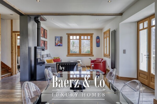 photo 3 Chalet with large plot close to the village centre