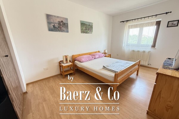 photo 34 Pula, Veli Vrh - spacious house with five residential units,22m2 swimming pool,garage-quiet location