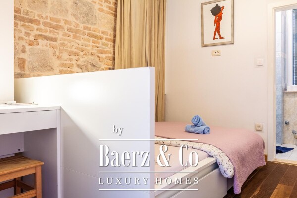 photo 6 Split, Varoš, authentic stone house with pool and sauna, NFA 192 m²