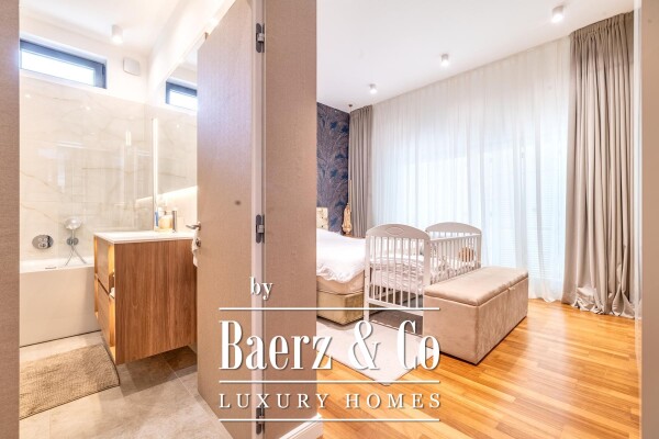 photo 11 Zagreb, Jazbina, an attractive house with a pool of 440 m2