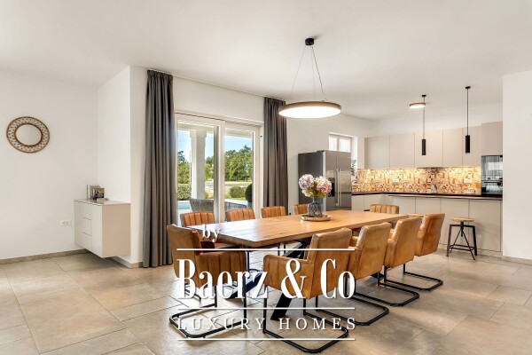 photo 7 Luxury Villa with a large pool and complete privacy – near Poreč