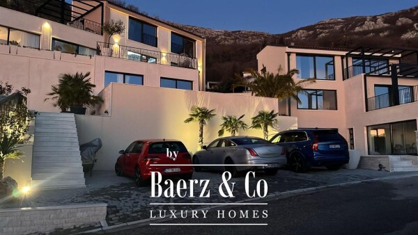 photo 7 Complex of Villas wiith a Sea View in Budva