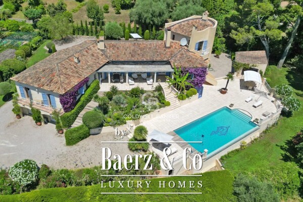 photo 2 Close to the village of Mougins – Stunning Provençal Property with Sea View