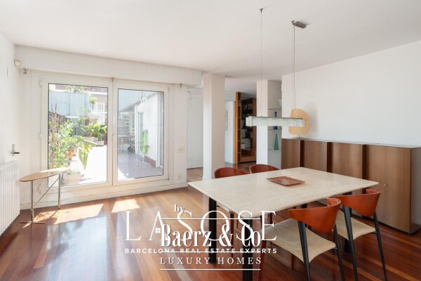 photo 1 Barcelona, Les Tres Torres