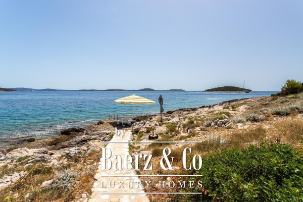 photo 16 Vinišće – 1st row house placed on a spacious plot with stunning view and exceptional potential