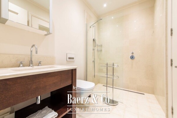 photo 18 Spacious Apartment with a Sea View in Tivat