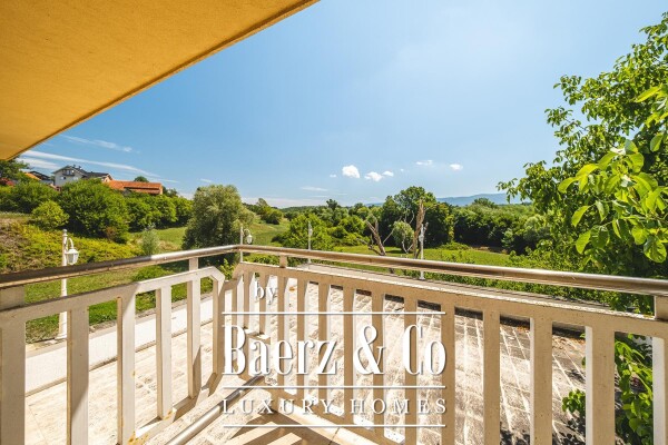 photo 8 Appartment and office building, Igrišće