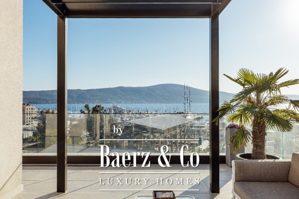 photo 9 Seaview Duplex Penthouse in Luxury Resort in Tivat