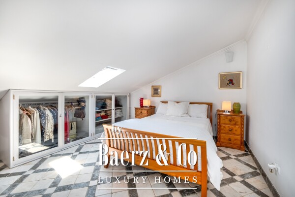 photo 22 5 bedroom villa with swimming pool in the historic area of Parede