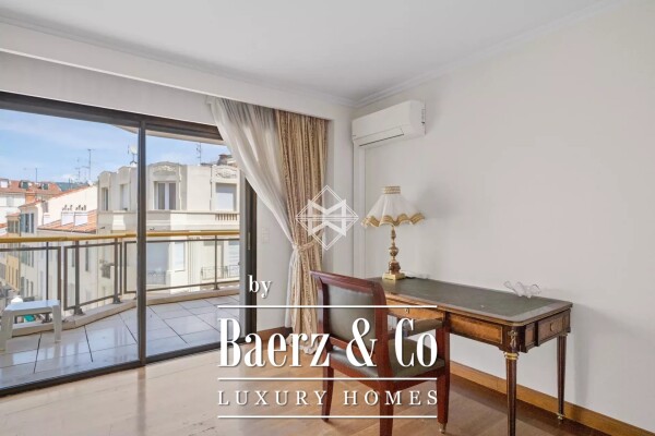 photo 18 CANNES CROISETTE - Relais de la Reine